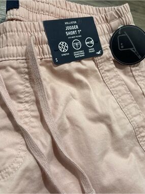 Hollister Men's Light Pink Pull-On Athletic Shorts